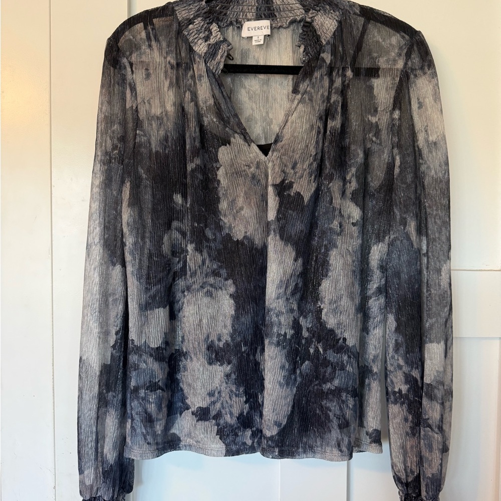 Evereve Women's Black and White Blouse